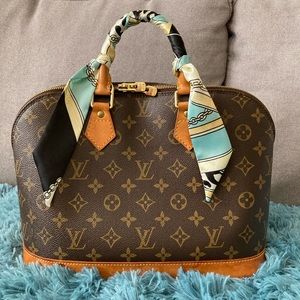 Authentic Louis Vuitton Alma pm gently used